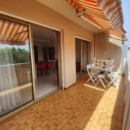 Apartman Luminous Cocoon Close To The Beach - 3 Mn Walk